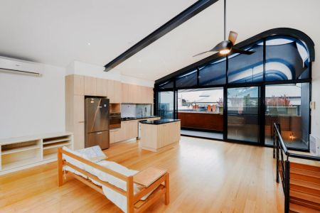 3 Bed, 2 Bath - Photo 2