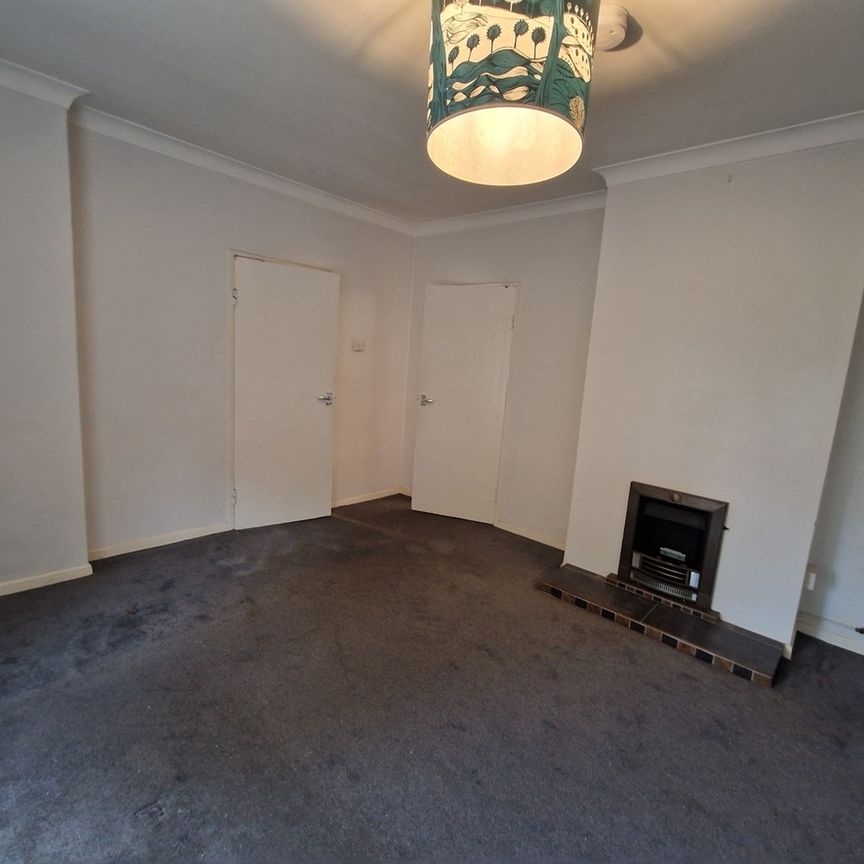 3 Bed Maisonette, Melford Court, SE22 - Photo 1