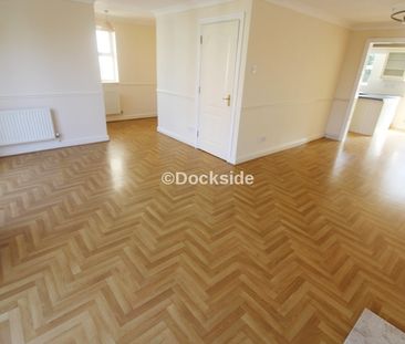 4 bed house to rent in Fennel Close, Rochester, ME1 - Photo 2