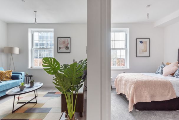 High Street, Maidenhead - Photo 1