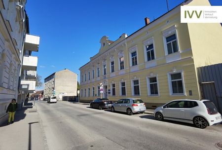 Provisionsfrei für den Mieter! 3-Zimmer-Wohnung in wunderschönem Altbau! - Photo 4