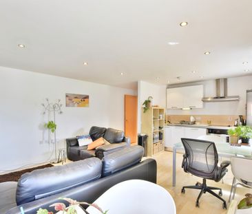 2 bedroom apartment to rent Naples Street, Manchester, Greater Manc... - Photo 2