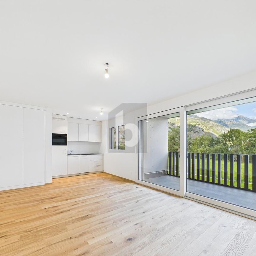 A STYLISH LIVING DREAM FOR THE SOPHISTICATED - Photo 1