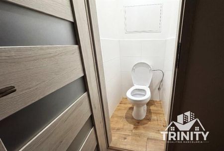 Na prenájom veľký 2-izbový byt s balkónom v Nových Zámkoch - Photo 5