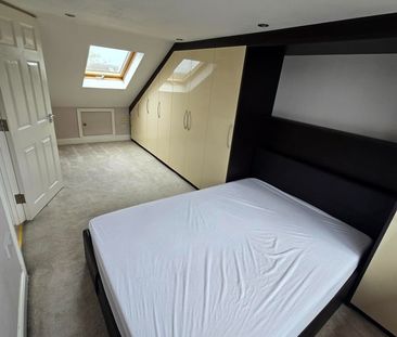 1 Bed Flat, Elgin Road, IG3 - Photo 2