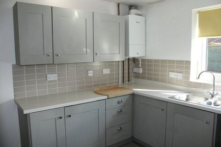 Chester Close, L23 9TP - Photo 3