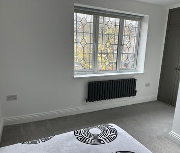 3 Bed Terraced House, Manor Road, E17 - Photo 3