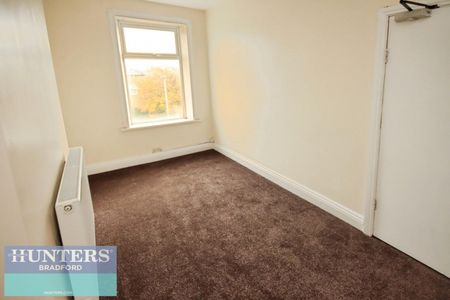 3 bedroom House To Let - Photo 4