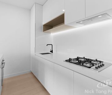 Brand New Stylish Apartment with Modern Comfort & Convenience - Photo 4