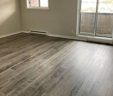 For Lease - 560 Bloor Street Unit# 202, Oshawa, Ontario - Photo 3