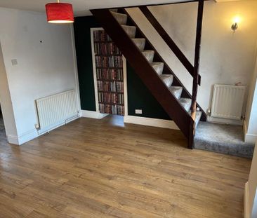 3 bedroom semi-detached house to rent - Photo 4