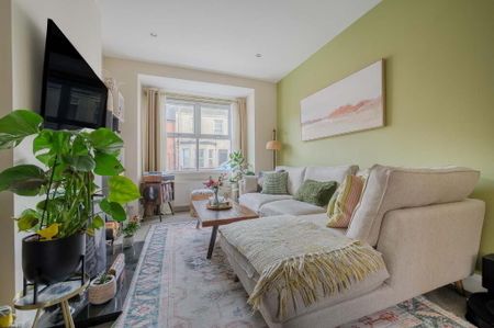 63 Downshire Road, Holywood, BT18 9LX - Photo 2