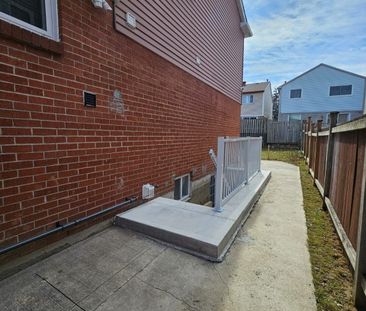 For Lease - 40 Judith Crescent, Brampton, Ontario - Photo 1