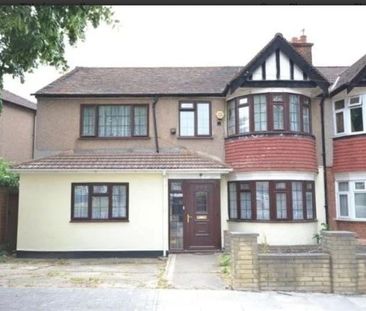 Room in a Shared House, Kings Road, HA2 - Photo 3