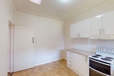 2/123 Berkeley Street, Speers Point NSW 2284 - Photo 5