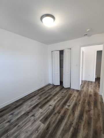 For Lease - 9 Queen Street Unit# 205, Springwater, Ontario - Photo 3