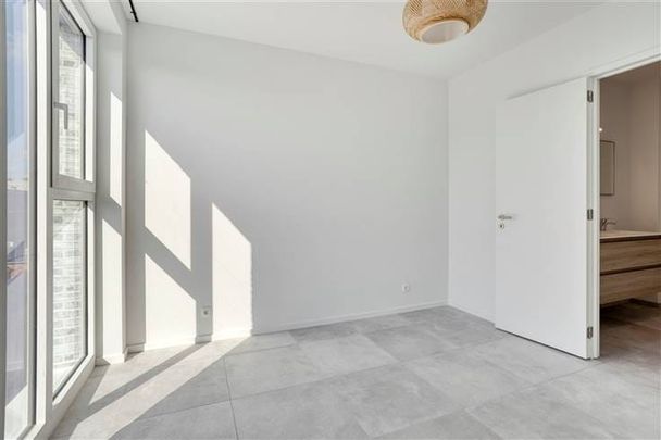 Appartement te huur - Photo 1