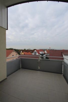 Schönes 1 Zimmer Apartment mit Balkon und Einbauküche - Photo 1