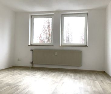 Teilsanierte 2 Zimmer-Wohnung mit Balkon / WBS erforderlich - Photo 3