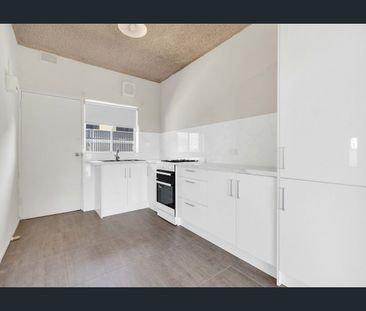 Updated Unit is Great Location! - Photo 5