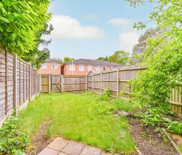 3 bedroom terraced house to rent - Photo 5