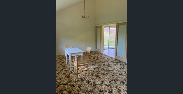 Upper Brookfield, Rental - Photo 1