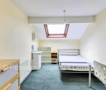 9 Bedroom House near Leeds University - Photo 6