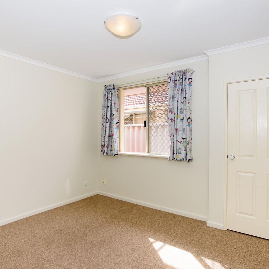 Beautiful Modern Family Home - Photo 1