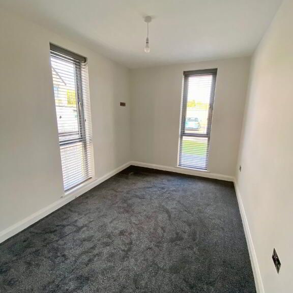4, Lakeside Mews, Coleraine, BT52 2FP - Photo 1