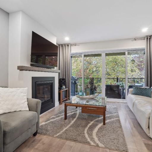 2 CH - 2 SDB - Bromont - $2,100 /mo - Photo 1