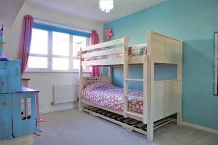 3 Bed End Terrace, Hatton Gardens, M7 - Photo 5