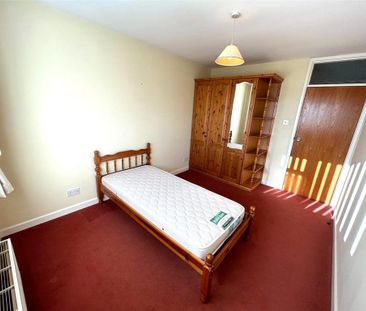 4 bedroom detached house to rent - Photo 1