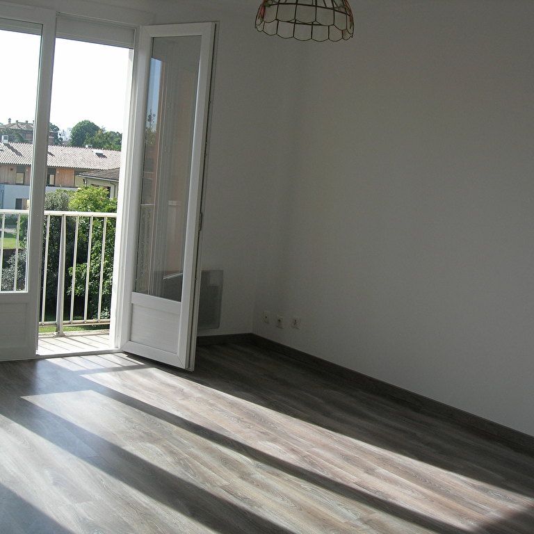 Location Appartement 1 pièce 28m² - Photo 1