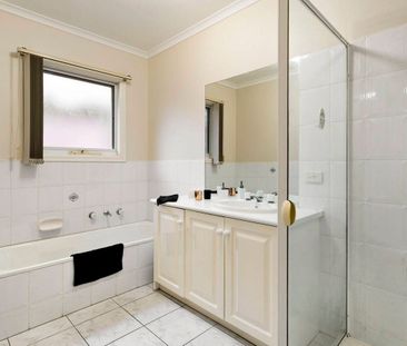 11 Simla St , MITCHAM - Photo 1