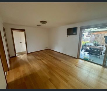 WEST END LOCATION - Photo 2