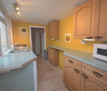 1 bedroom Flat To Let - Photo 5