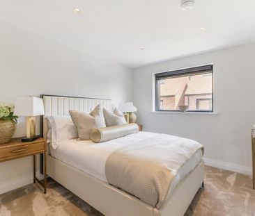 4 bedroom semi-detached house to rent - Photo 4