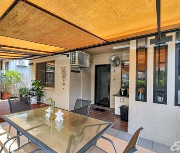 MODERN 2 BED UNIT CLOSE TO PALMERSTON CBD - Photo 3