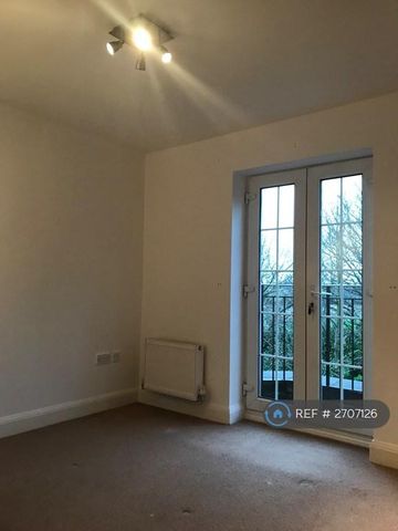 2 bedroom flat to rent - Photo 5