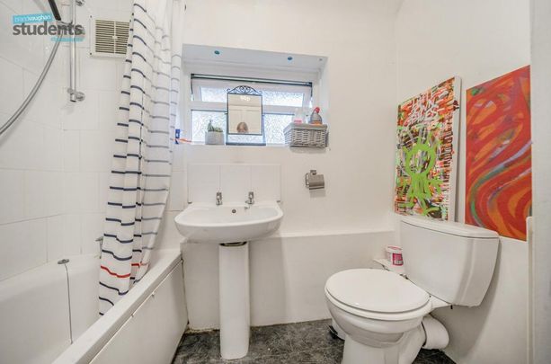 5 bedroom semi-detached house to rent - Photo 1