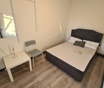 Room in a Shared Flat, Harborne Lane, B17 - Photo 6