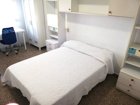 Carrer del Clariano, Valencia, Valencian Community 46021 - Photo 3