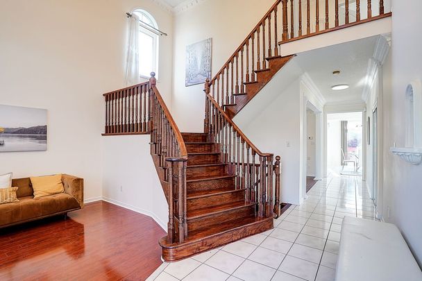 For Lease - 22 Alfred Paterson Drive Unit# Main/2nd, Markham, Ontario - Photo 1