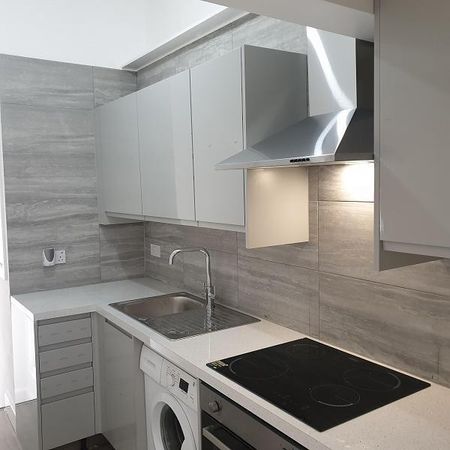 2 bedroom flat to rent - Photo 3
