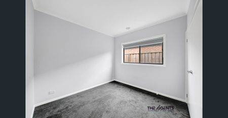 Stunning Family Home for Lease in Emerald Park Estate, Tarneit - Photo 4