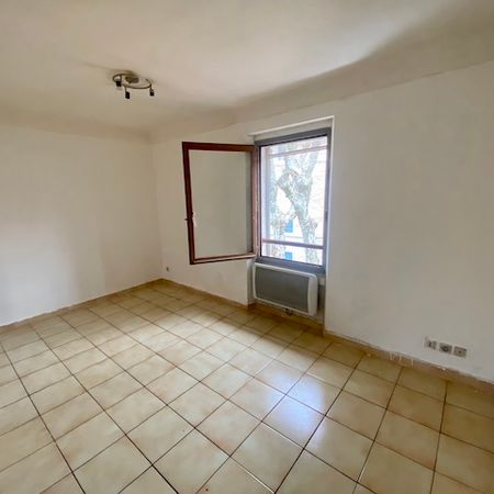 Location Appartement 2 pièces 39m² - Photo 3