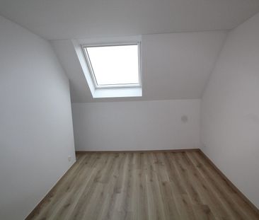 Moderne rijwoning met 3 slaapkamers en koer - Photo 1