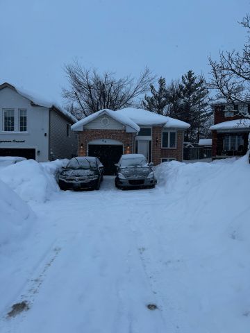 For Lease - 64 Copeman Crescent, Barrie, Ontario - Photo 2