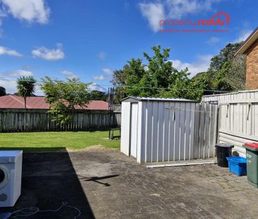 Solid Home in Whalers Gate - Photo 3