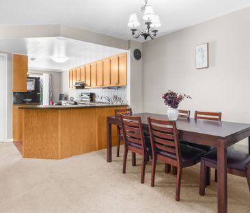 For Lease - 258 Meadowbreeze Drive, Kanata, Ontario - Photo 4